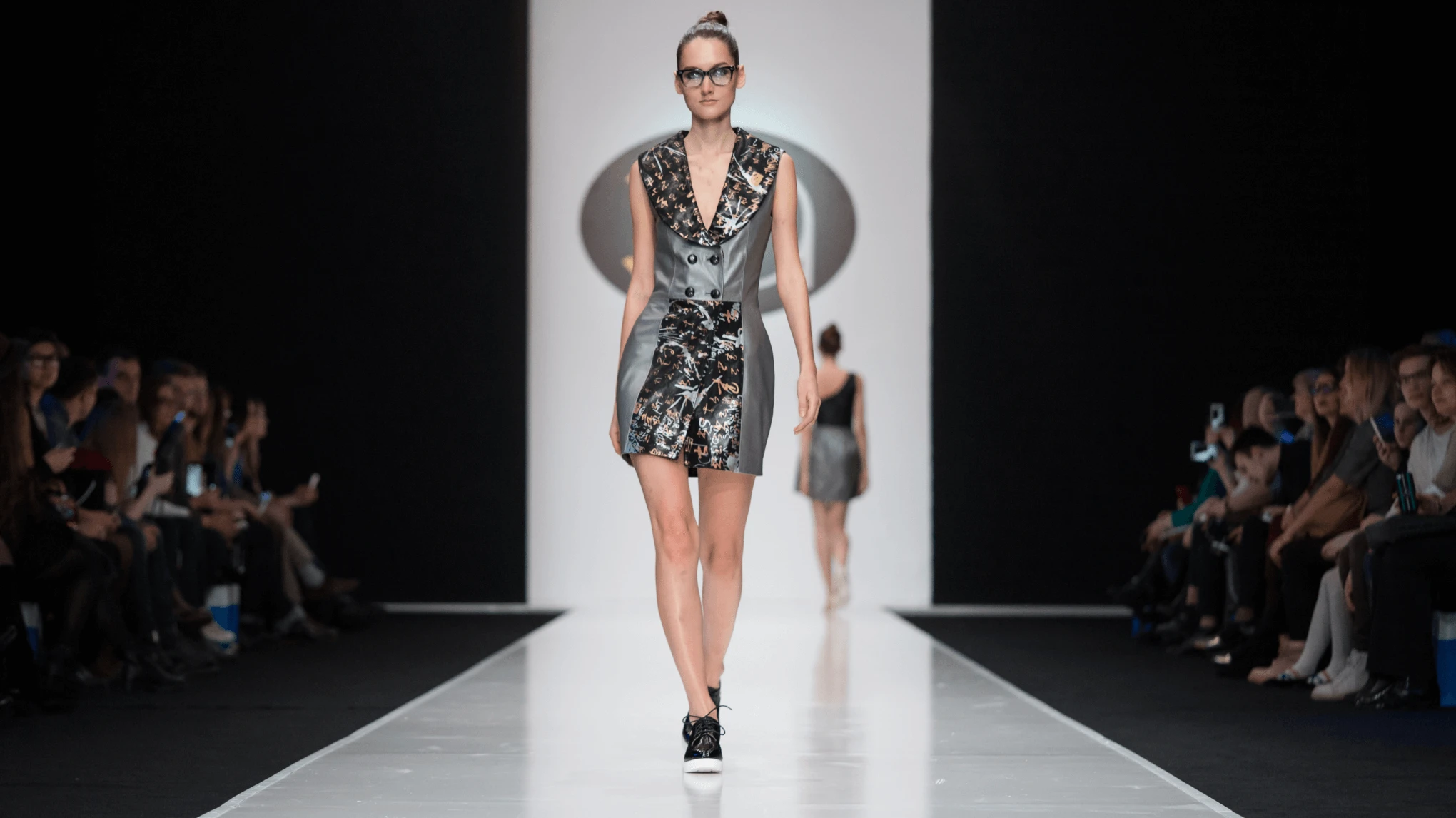 Evoto Fashion Photo Editor