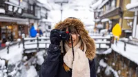 AIで写真から人物を自然に消去